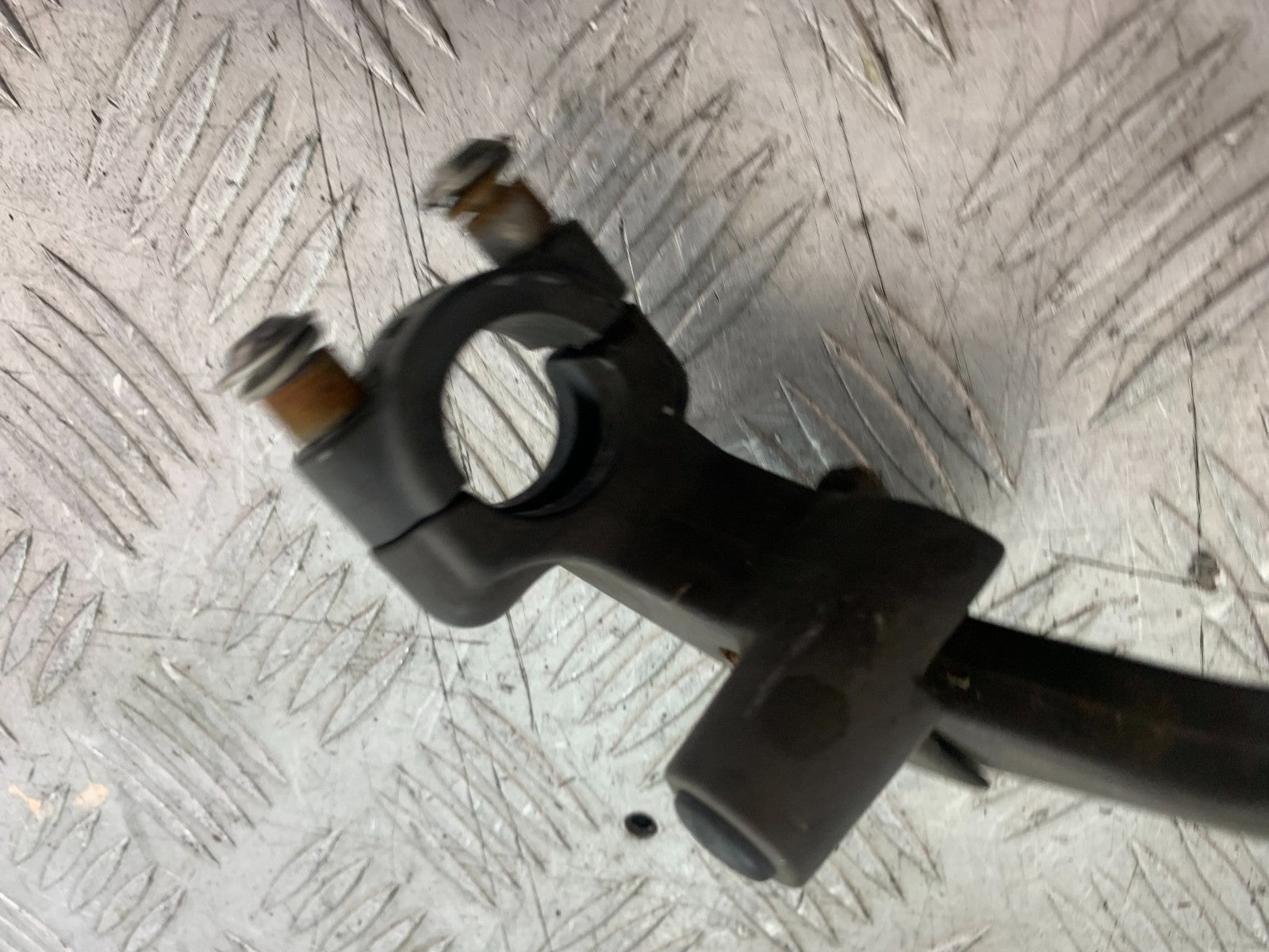HONDA NT650 V DEAUVILLE CLUTCH LEVER AND BRACKET  YEAR 1998-01(CMB1320)