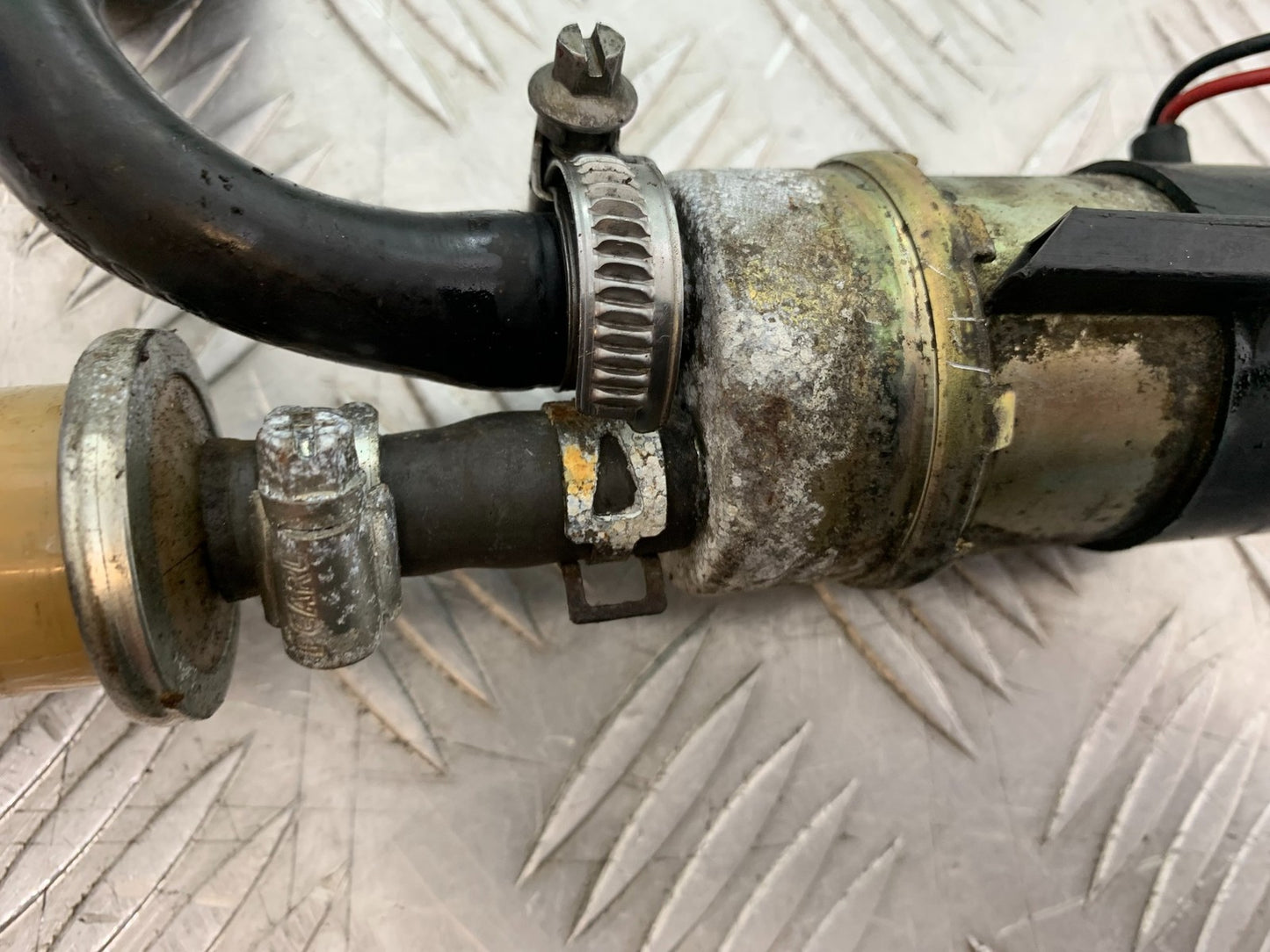 KAWASAKI ZZR1100 D PETROL PUMP  YEAR 1993-2001 (CMB1189)