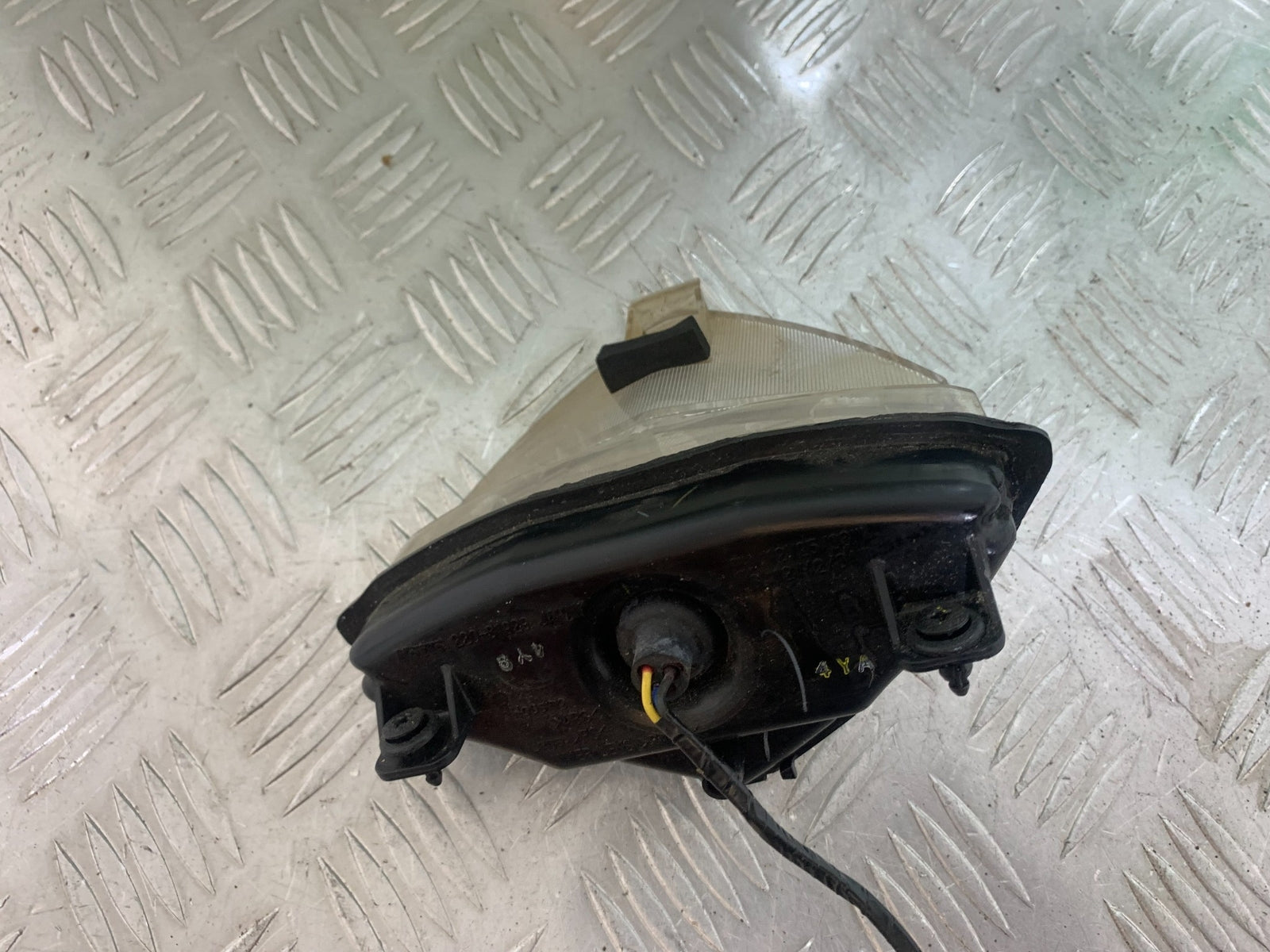 YAMAHA YZF R1 REAR LIGHT   YEAR 2004-2006 (CMB1155)