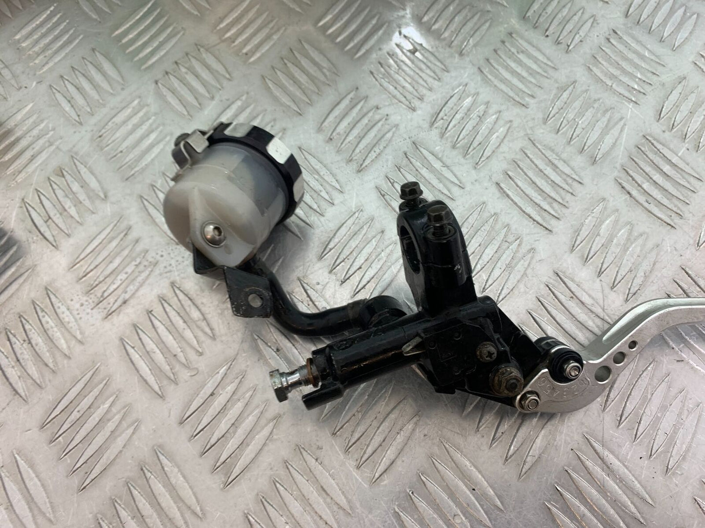 SUZUKI SV1000 SV 1000 K4 FRONT BRAKE MASTER CYLINDER  YEAR 2003-2007 (CMB1042)