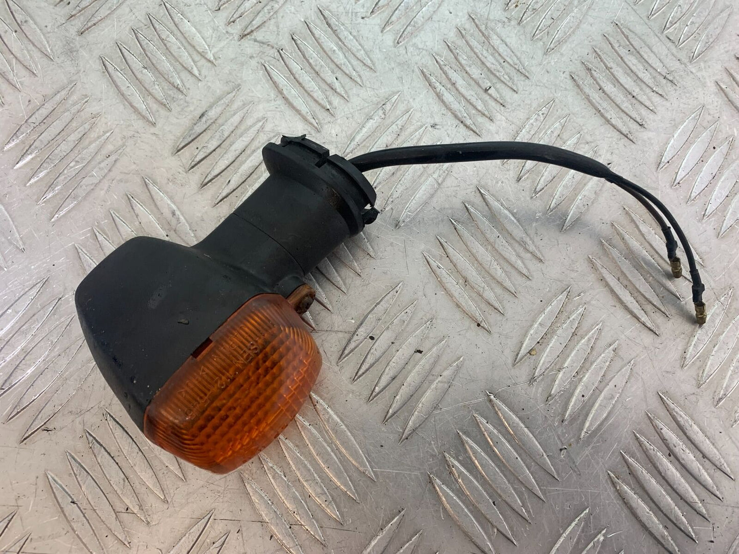 YAMAHA YZF600 YZF 600 THUNDERCAT FRONT LEFT INDICATOR   1996-2003 CMB1134)