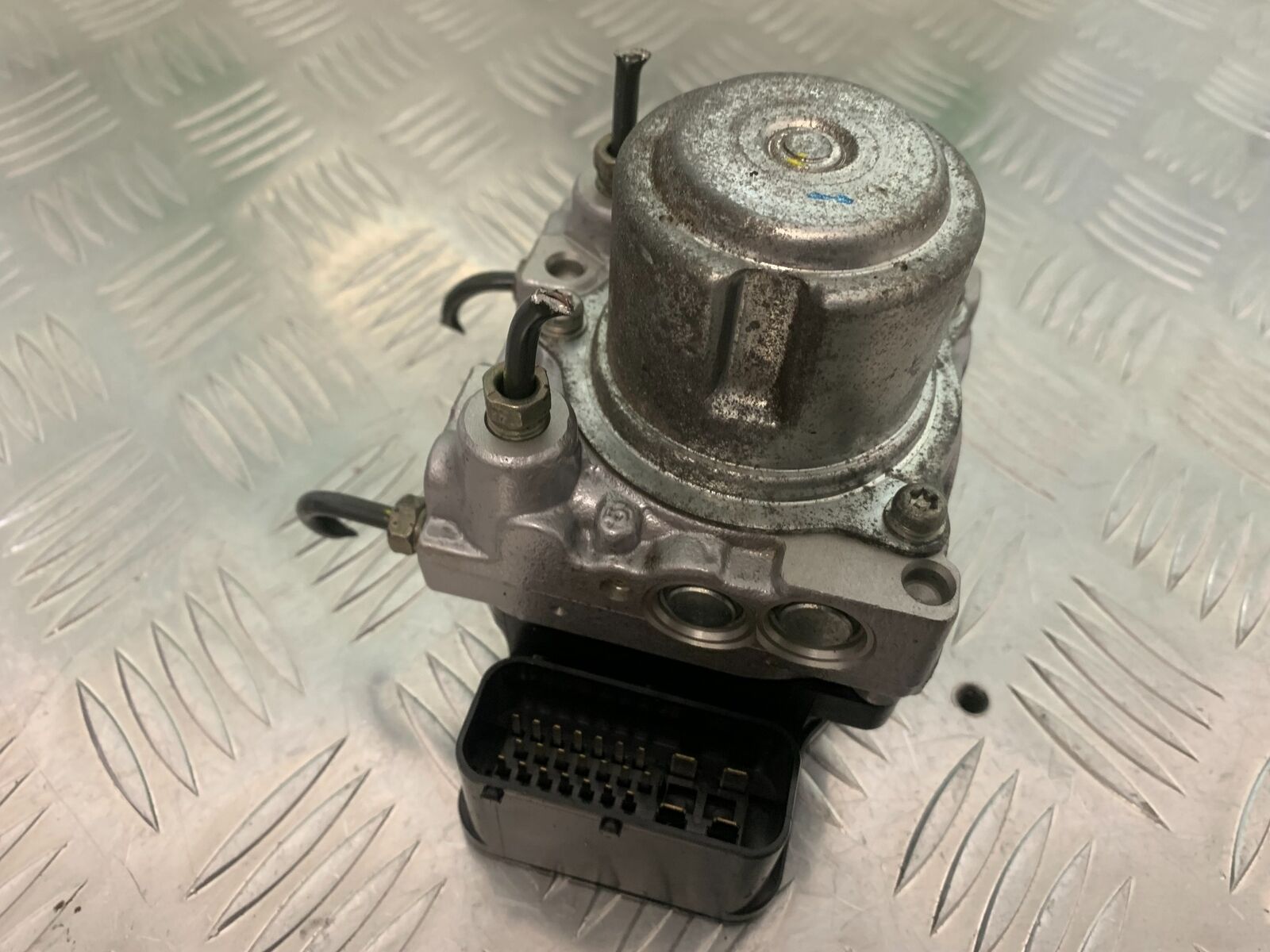 HONDA CBF600 CBF 600 SA-5 ABS PUMP YEAR 2004 -07 (STOCK 965)