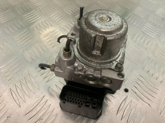 HONDA CBF600 CBF 600 SA-5 ABS PUMP YEAR 2004 -07 (STOCK 965)