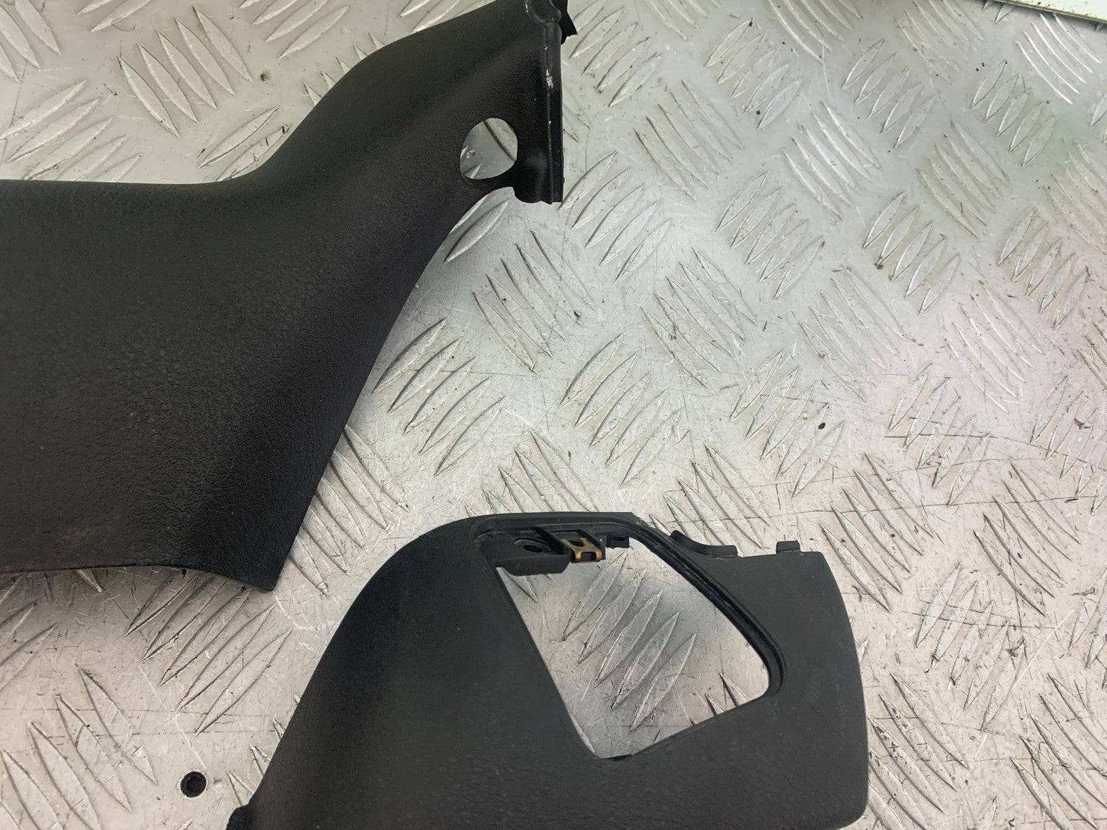 PIAGGIO MP3 250 ie HANDLEBAR COVERS   YEAR 2007 (CMB1307)
