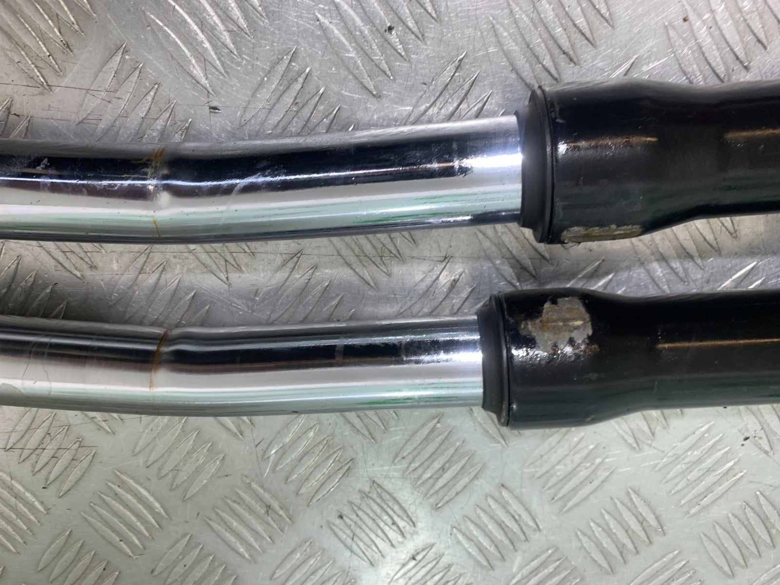 BSA 650 GOLD STAR FORKS (DAMAGED)  YEAR 2022-2025 (CMB1262)