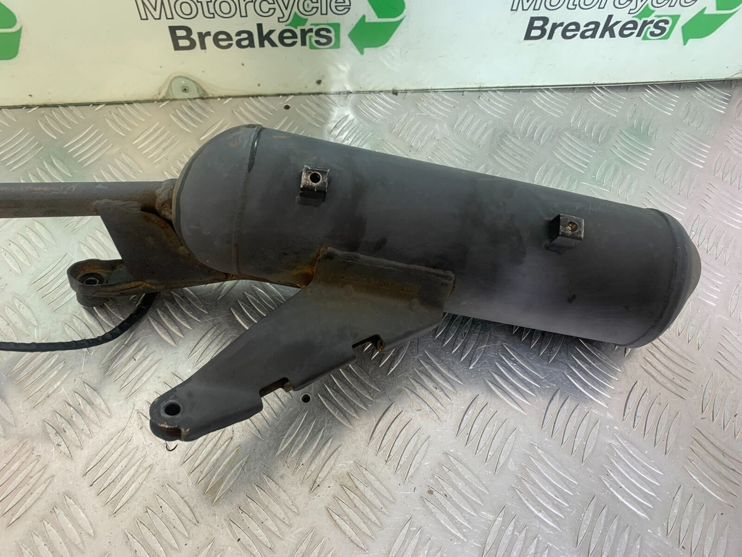 NECO GPX125 EXHAUST  YEAR 2016-2021(CMB1052)