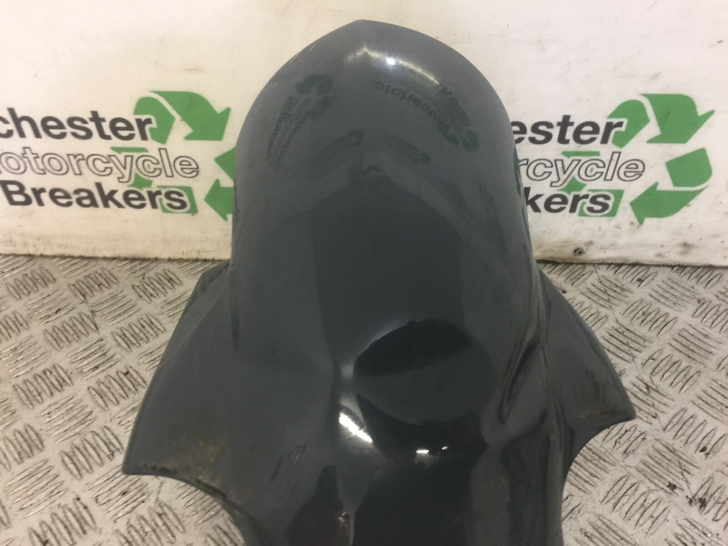 BMW S1000 R FRONT MUDGUARD (DAMAGED) YEAR 2018  (STOCK 645)