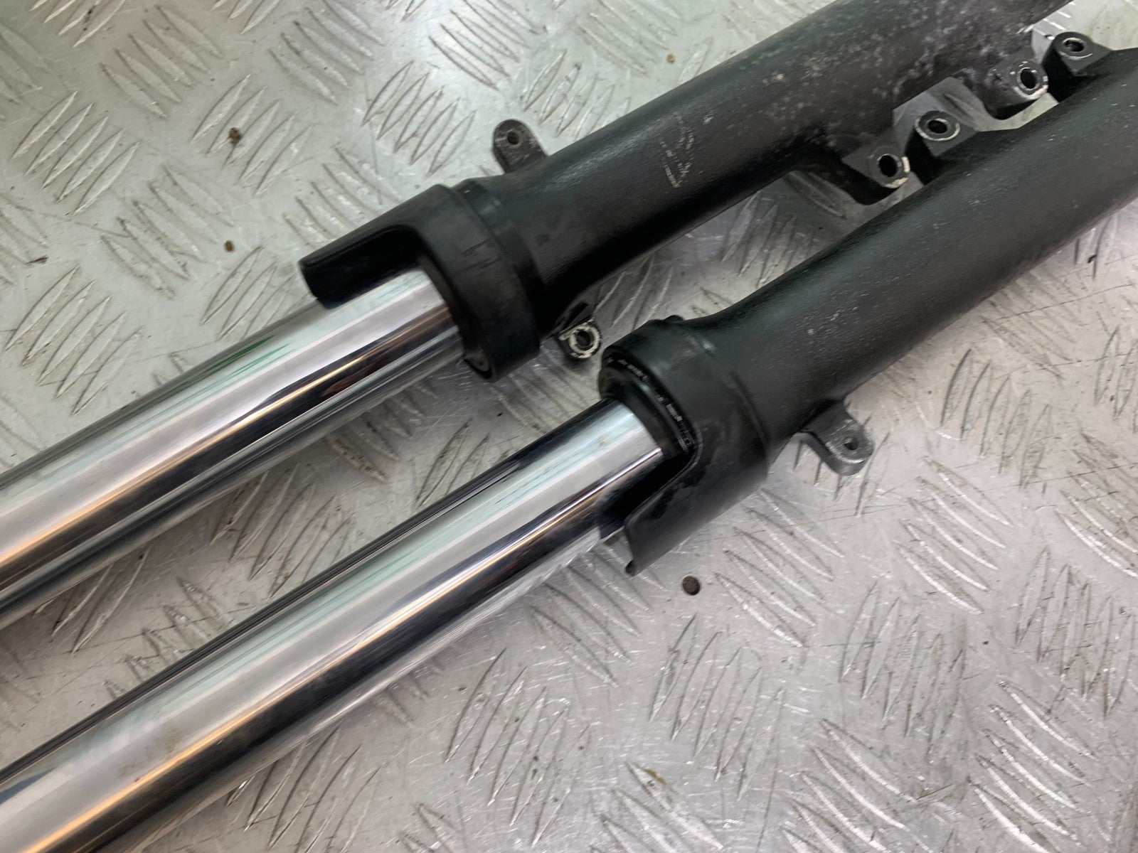 HONDA CBF600 CBF 600 FORKS  YEAR 2004-07  (CMB1305)