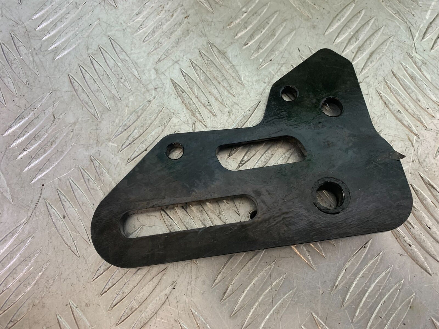 BENELLI BN125 BN 125 REAR CALIPER BRACKET   YEAR 2018-2021 (CMB1080)