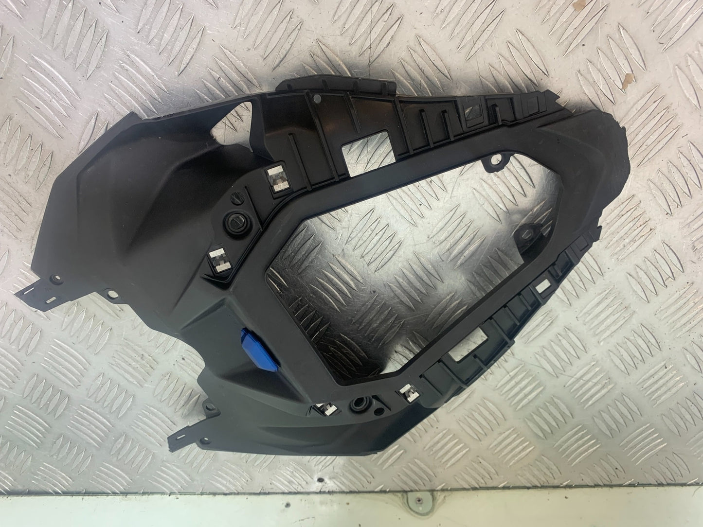 BMW M1000 R TAILPIECE   YEAR 2023-2024 (CMB1140)