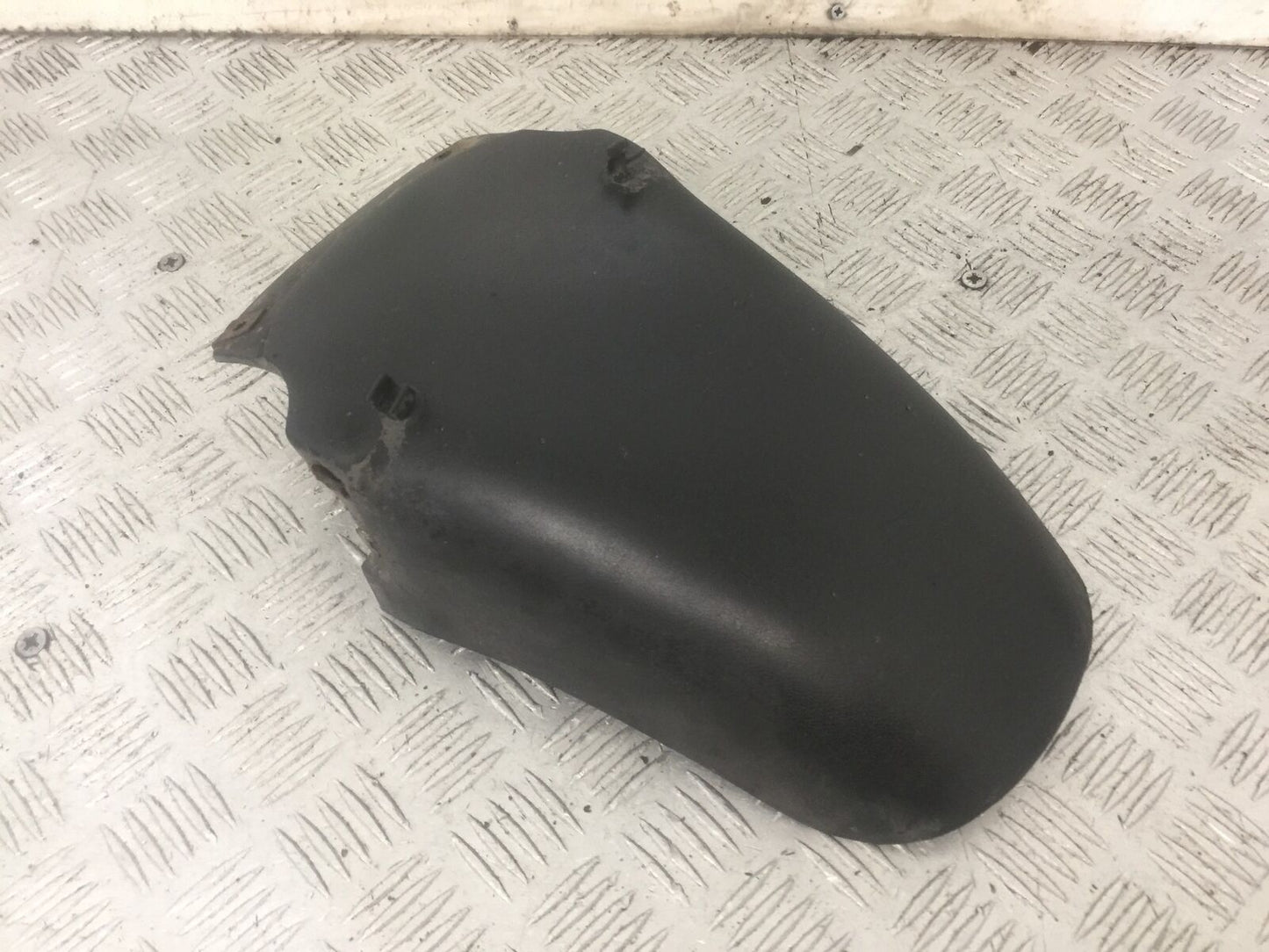 TRIUMPH 955i SPRINT ST FRONT MUDGUARD  YEAR 1999-2004 (STOCK 868)