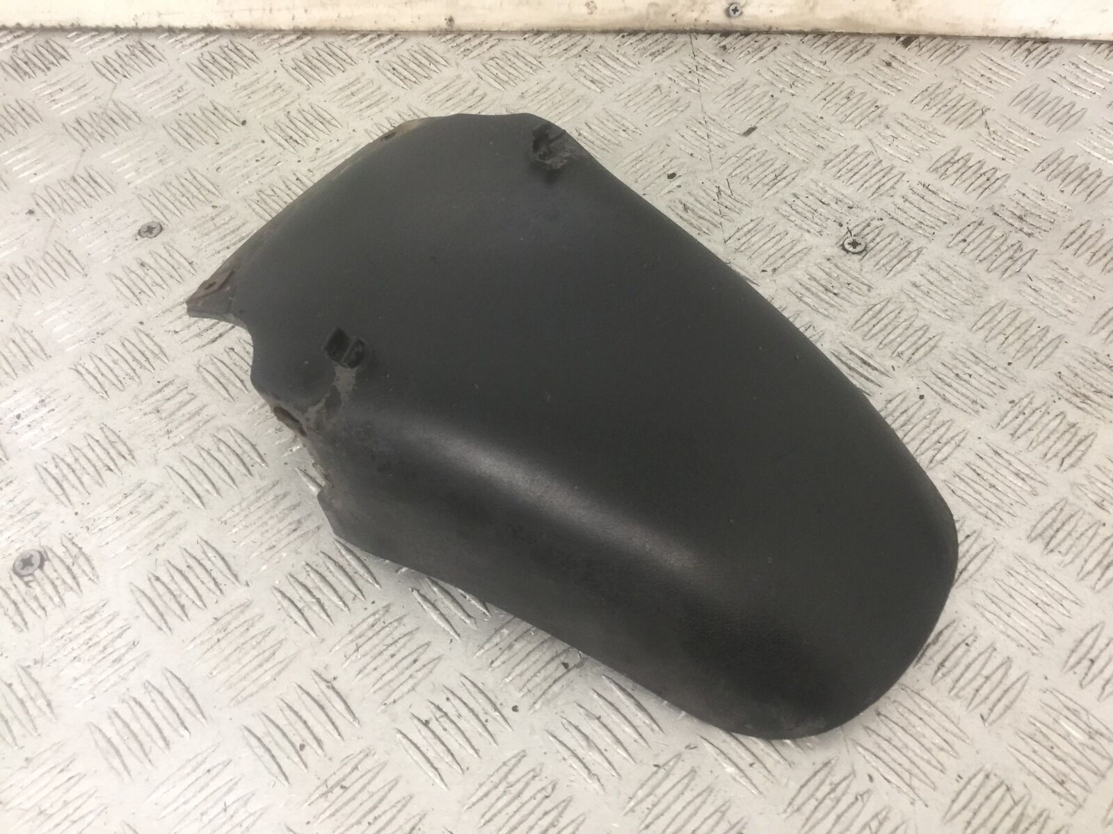 TRIUMPH 955i SPRINT ST FRONT MUDGUARD  YEAR 1999-2004 (STOCK 868)