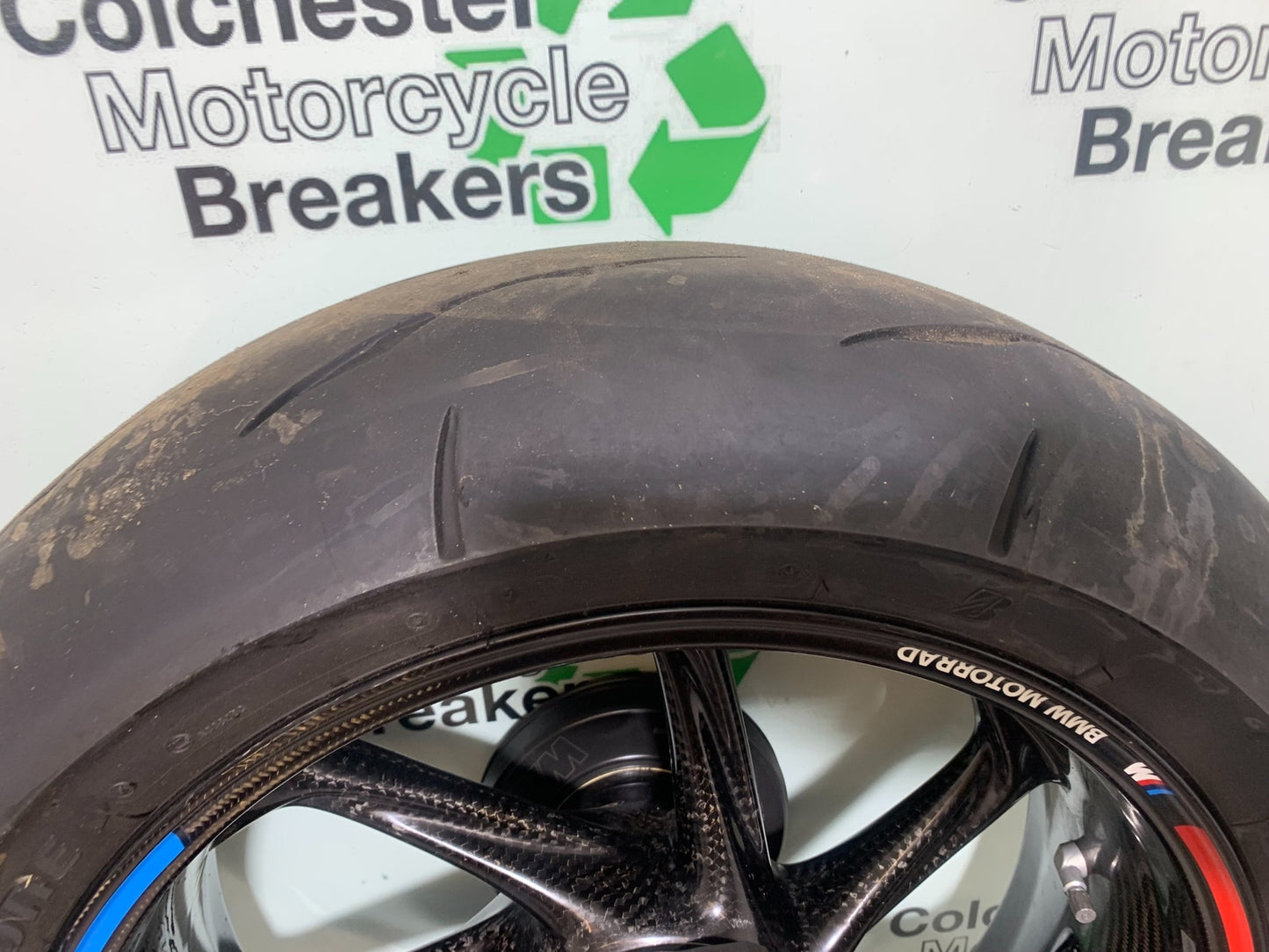 BMW M1000 R CARBON REAR WHEEL  YEAR 2023-2024 (CMB1140)