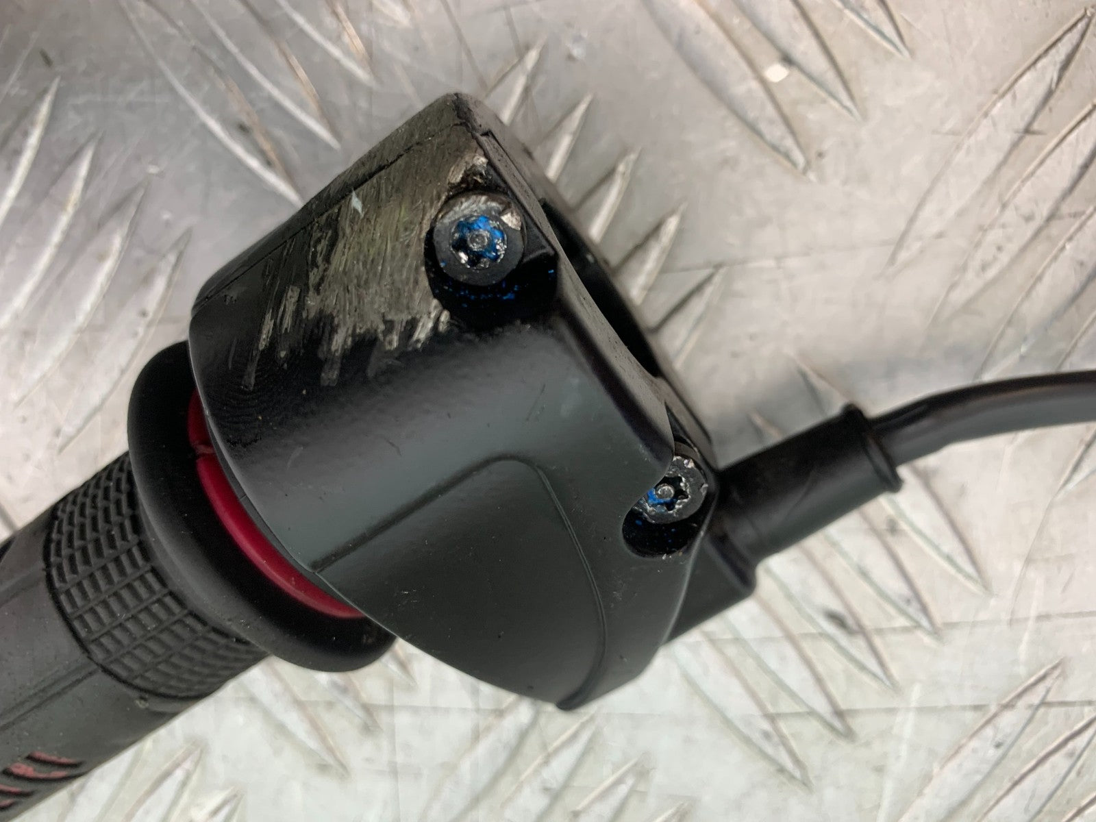 MV AGUSTA 800 F3 THROTTLE AND GRIP  YEAR 2017-2019 (CMB1227)