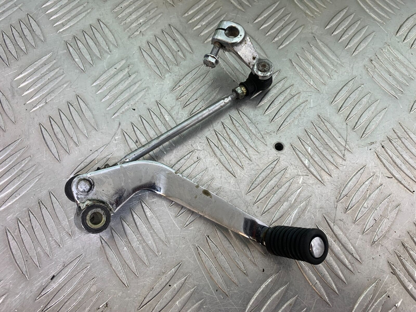 HONDA VT1100 C SHADOW SPIRIT GEAR LEVER   2002-2003 (CMB1035)