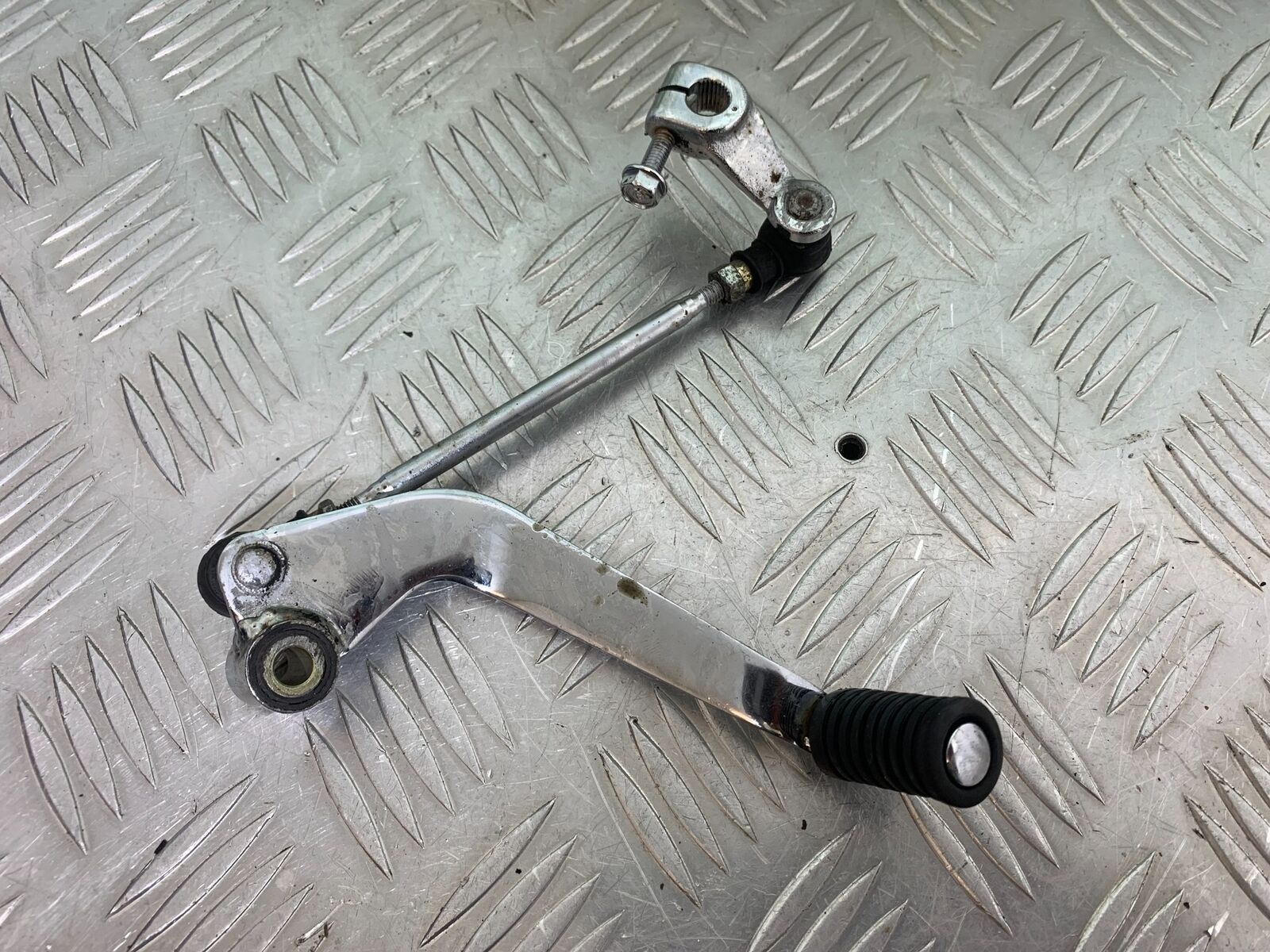 HONDA VT1100 C SHADOW SPIRIT GEAR LEVER   2002-2003 (CMB1035)