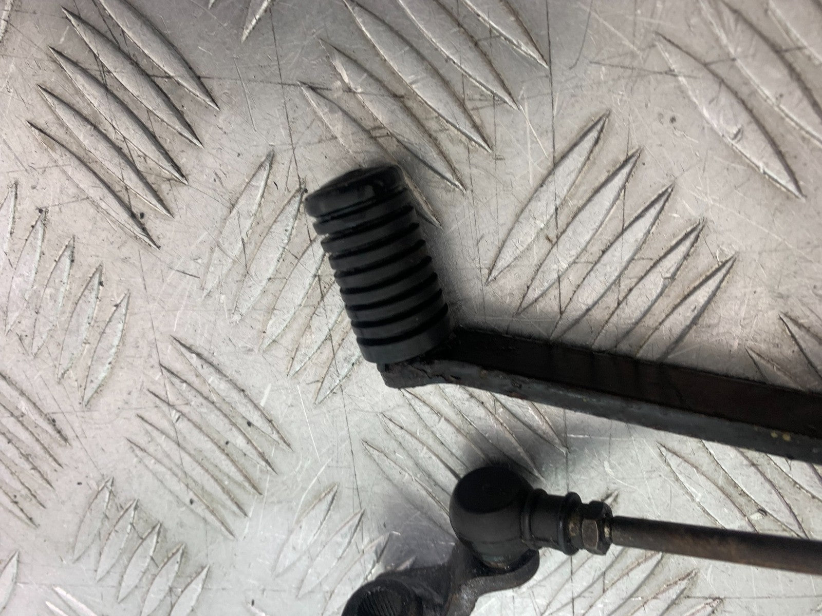 HONDA XL125 VARADERO GEAR LEVER  YEAR 2001-2006  (CMB1210)