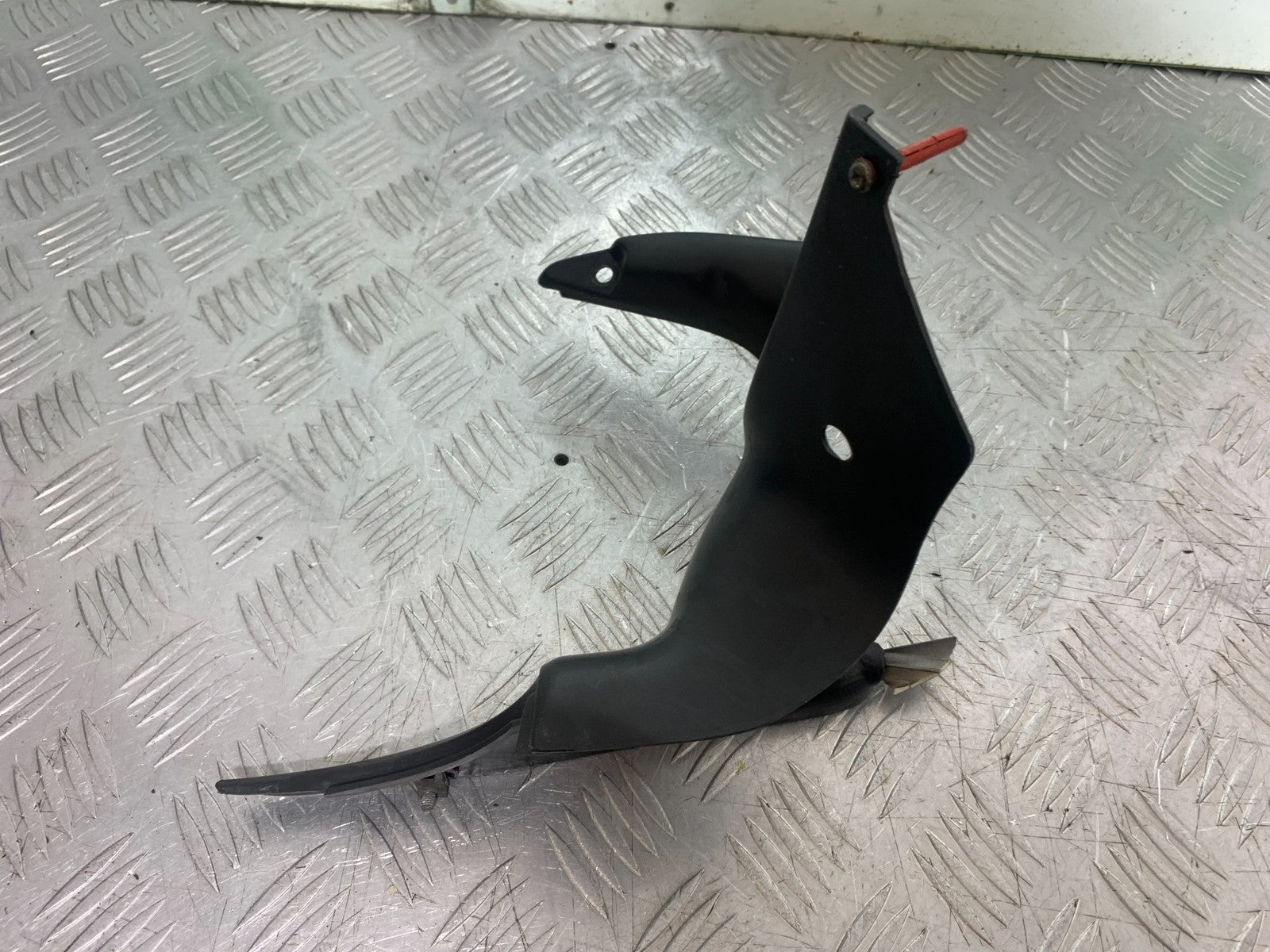 HONDA CBR600 CBR 600 FX FY TOP FAIRING INFILL PANEL   YEAR 1999-2000 (CMB1287)