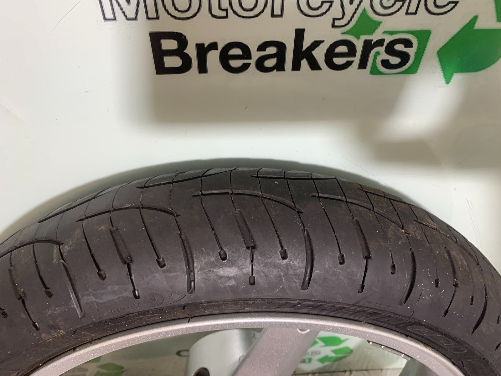 SUZUKI SV1000 SV 1000 S FRONT WHEEL   YEAR 2003-2007 (CMB1293)