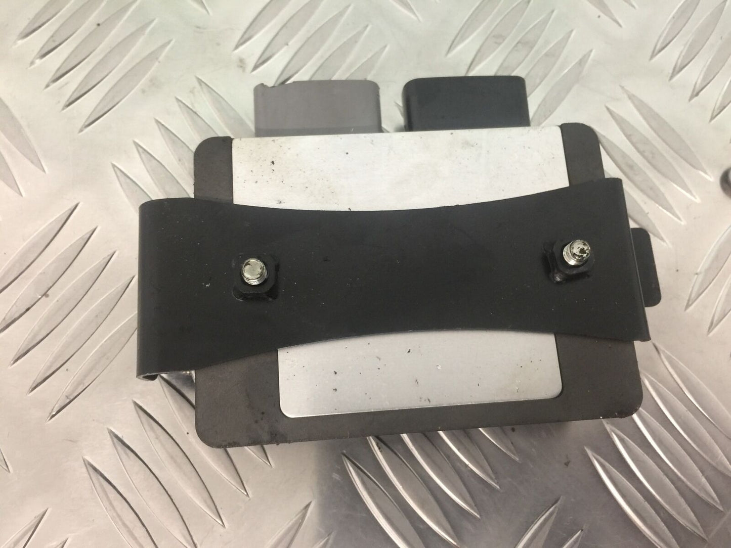 KAWASAKI VERSYS 1000 KLZ 1000 REGULATOR   YEAR  2015-2018 (STOCK 912)
