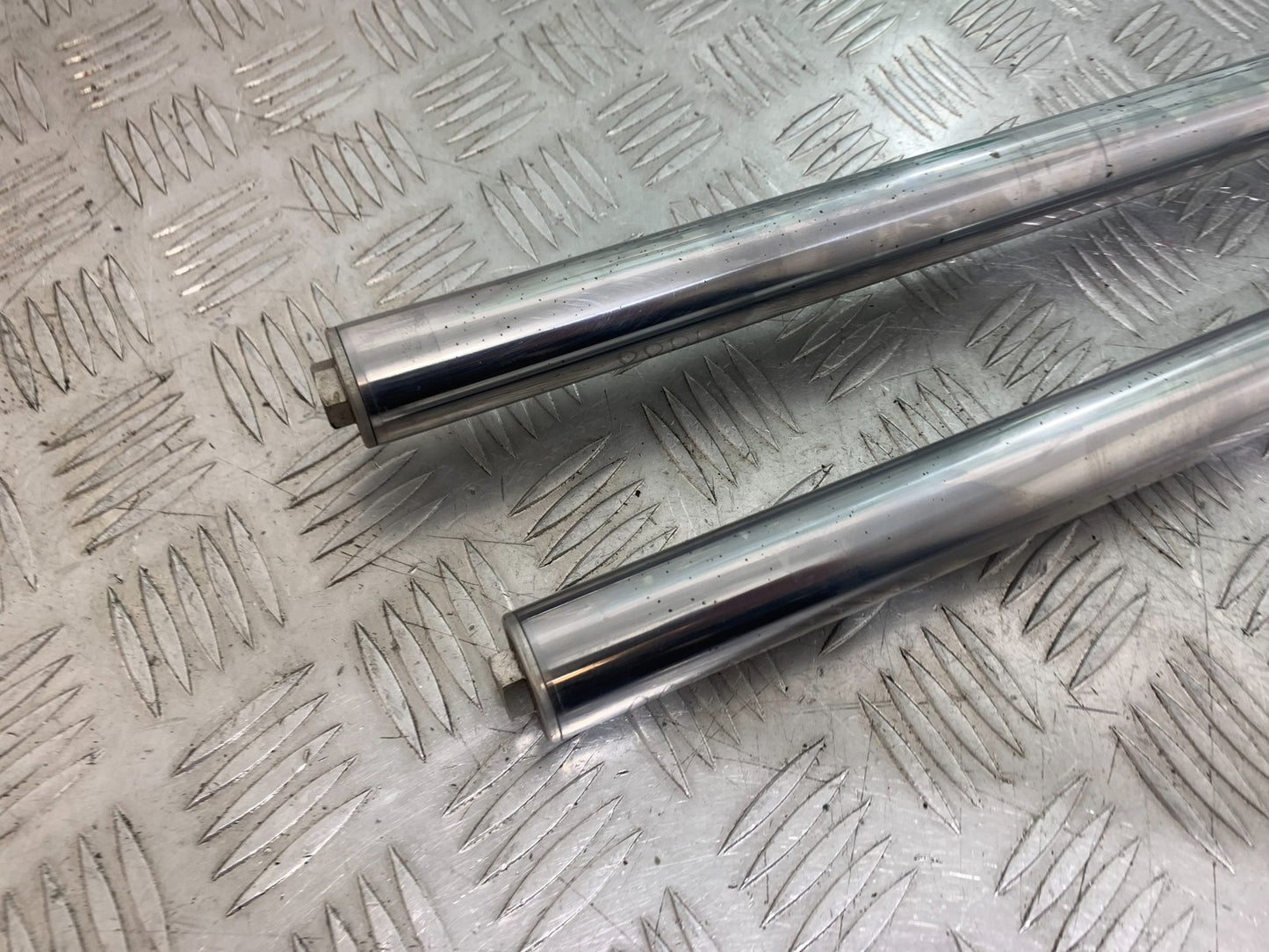 HONDA XL125 VARADERO FORKS   YEAR 2001-2006  (CMB1210)