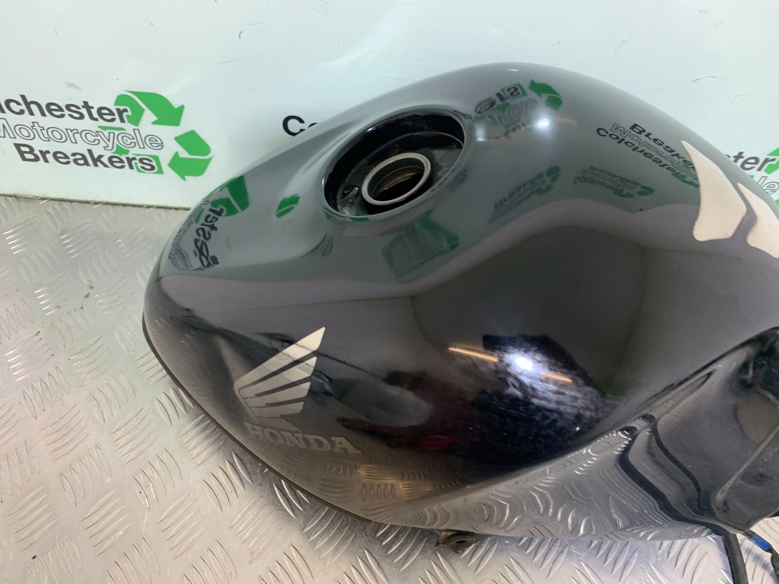 HONDA CBR1100 BLACKBIRD PETROL TANK  YEAR 1996-1998 (CMB1017)