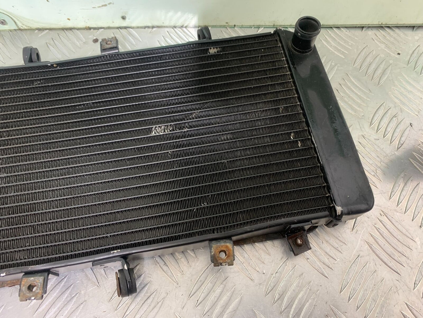 KAWASAKI Z750 Z 750 RADIATOR   YEAR 2004-2006  (CMB1104)