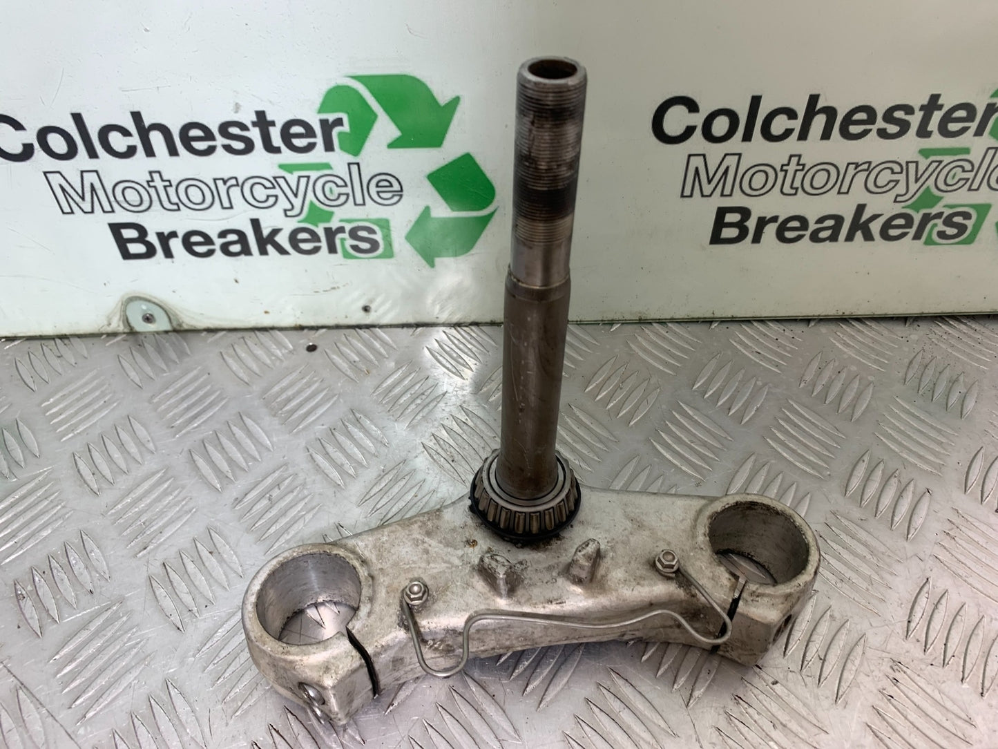 TRIUMPH T509 SPEED TRIPLE BOTTOM YOKE   YEAR 1997-1998 (CMB1144)