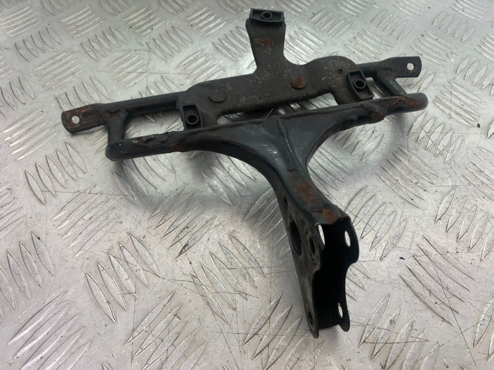 KAWASAKI ZX6R ZX6 F FAIRING BRACKET  YEAR 1995-1997 (CMB1169)