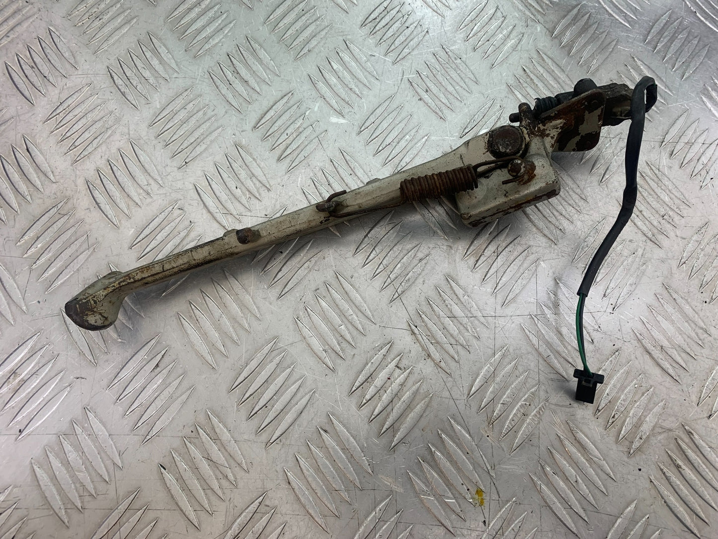 KAWASAKI ZZR1100 D SIDE STAND  YEAR 1993-2001 (CMB1164)