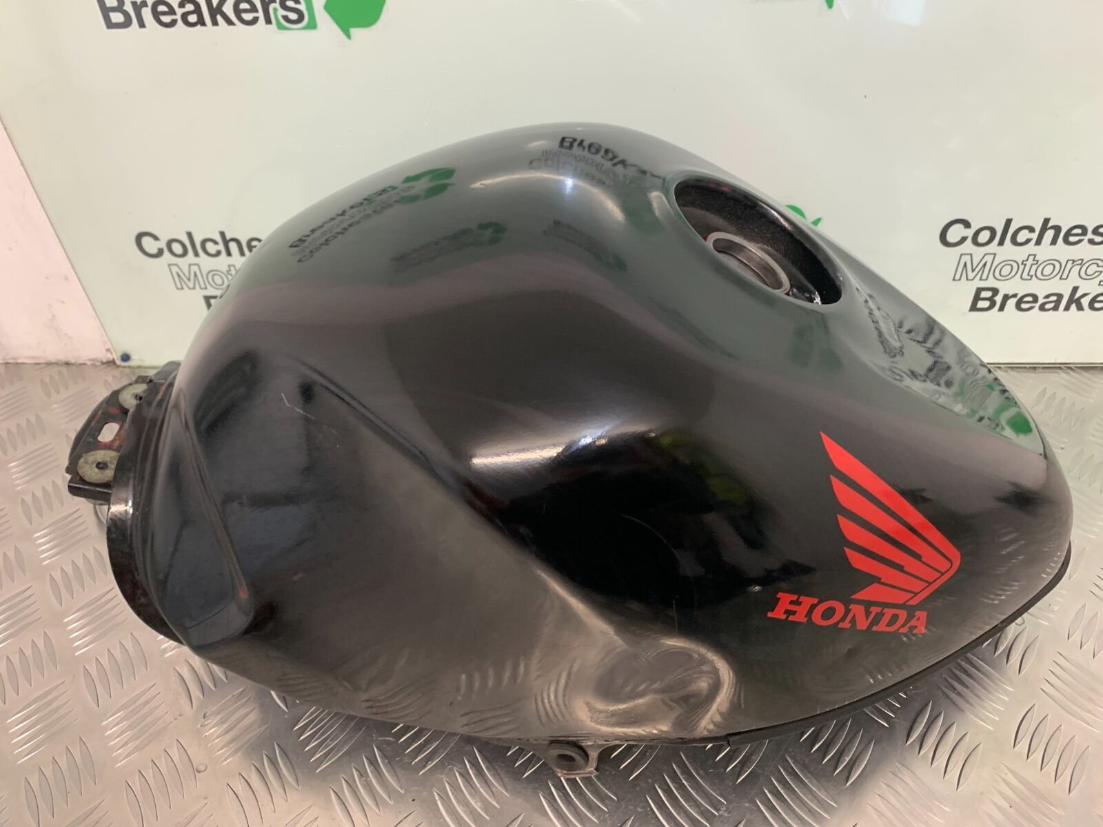 HONDA CBR1100 BLACKBIRD PETROL TANK  YEAR 1996-1998 (STOCK 936)
