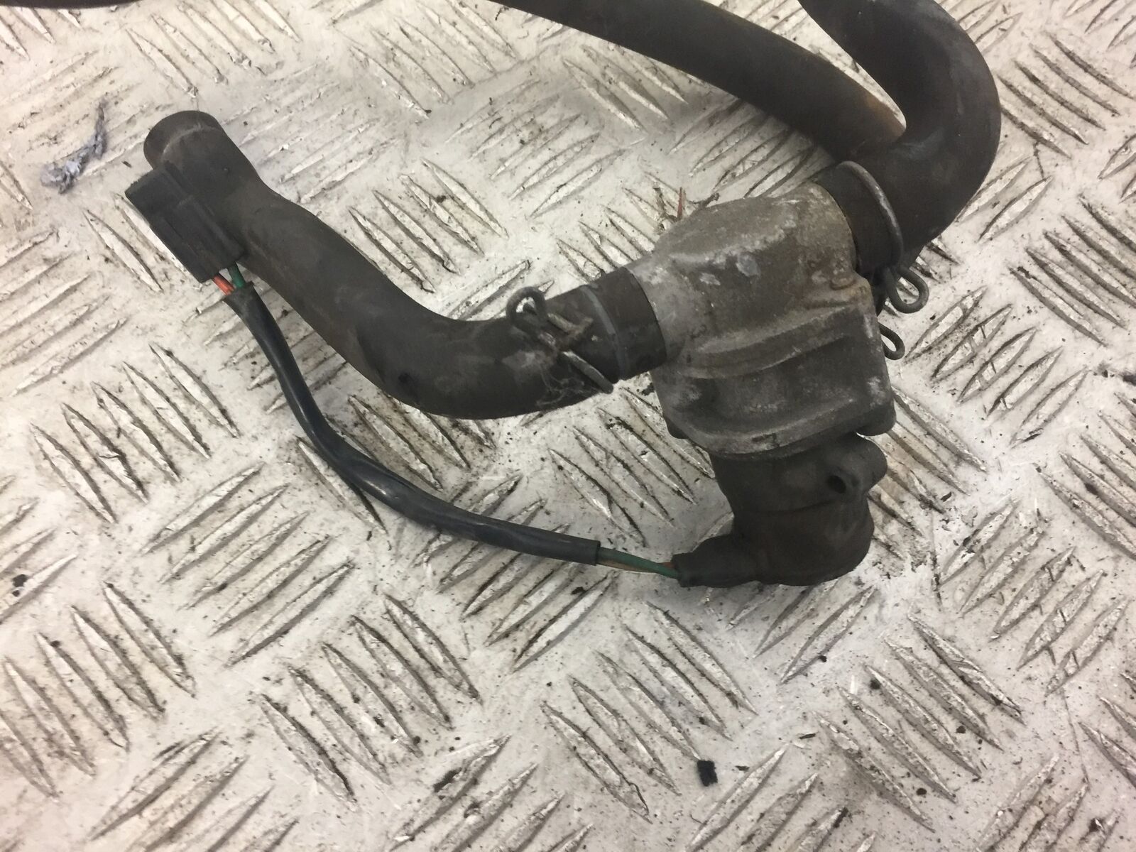HONDA CB900 CB 900 HORNET AIR VALVE YEAR 2002 STOCK 395