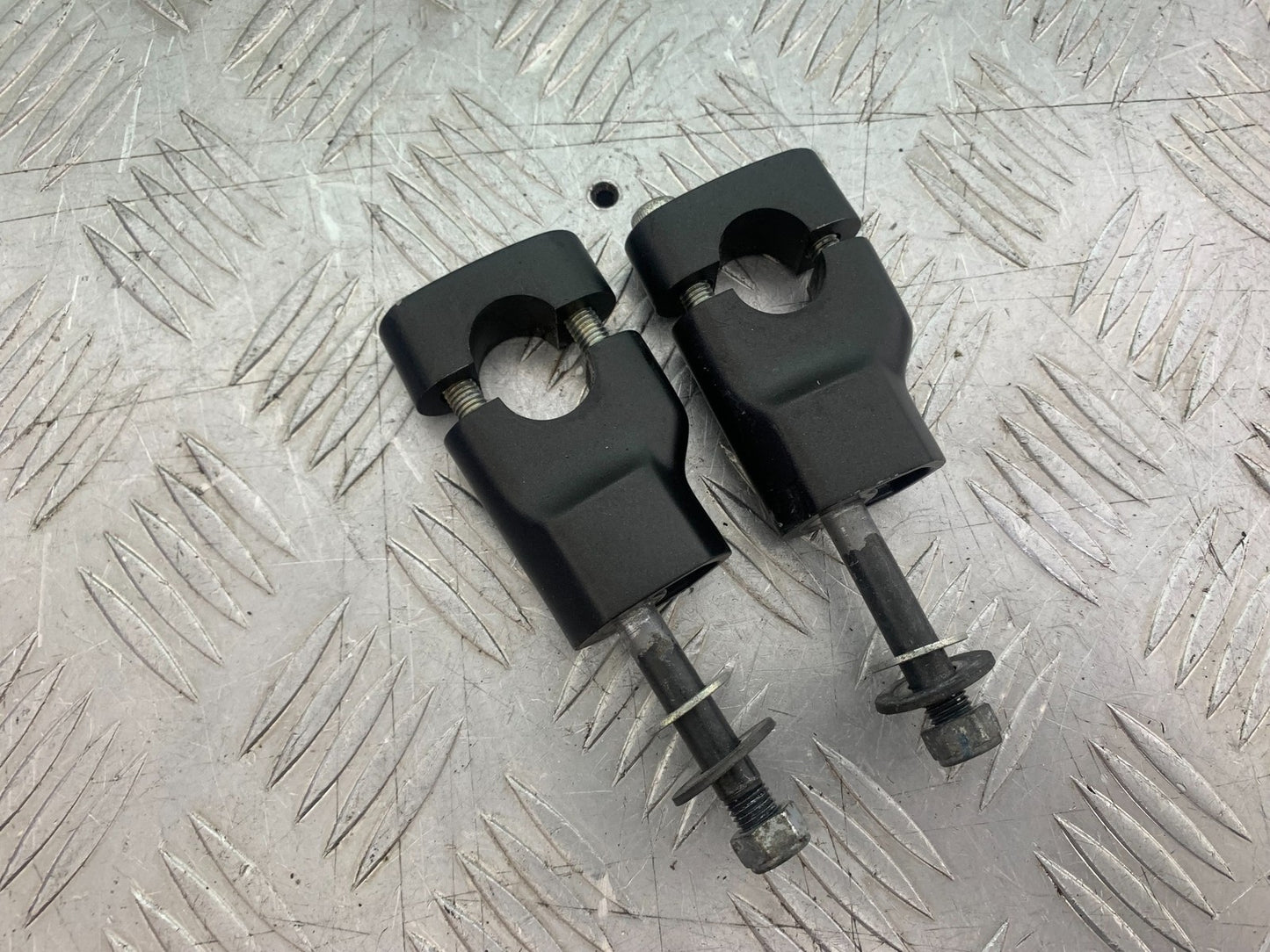 YAMAHA XJ6 XJ6-S HANDLEBAR RISERS  YEAR 2009-2015  (CMB1212)