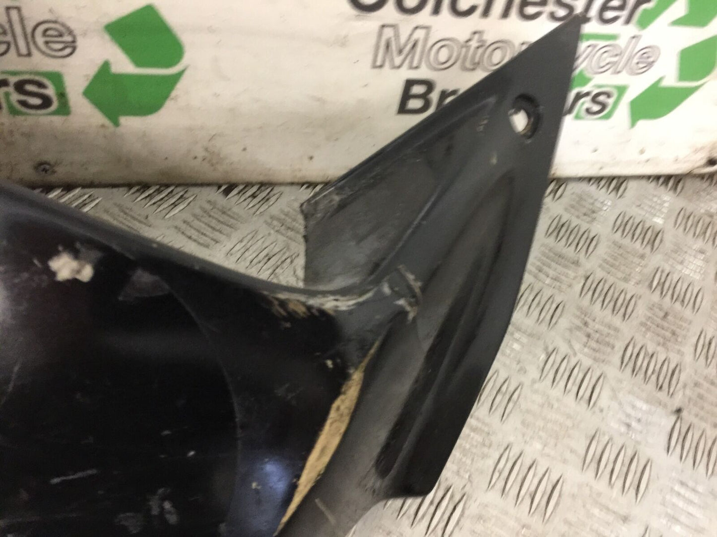 YAMAHA XTZ 750 SUPER TENERE LEFT FAIRING PANEL  YEAR 1990-1995 (STOCK 889)
