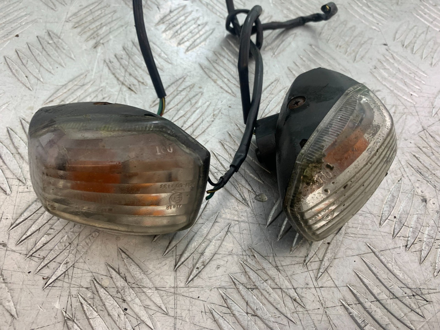 KAWASAKI ER6 F ER6F REAR INDICATORS   YEAR 2005-2008 (CMB1277)