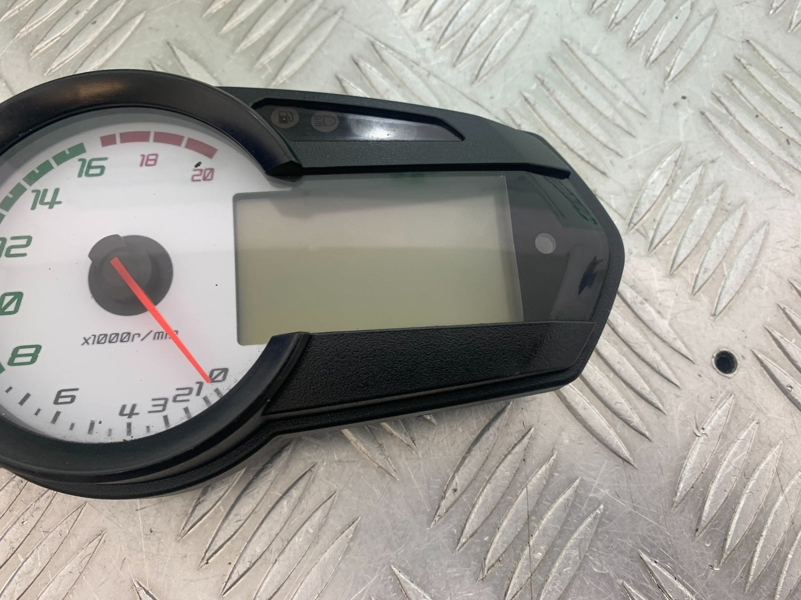 KAWASAKI ZX6R CLOCKS SPEEDO DASH YEAR 2009-2012 (CMB1136)