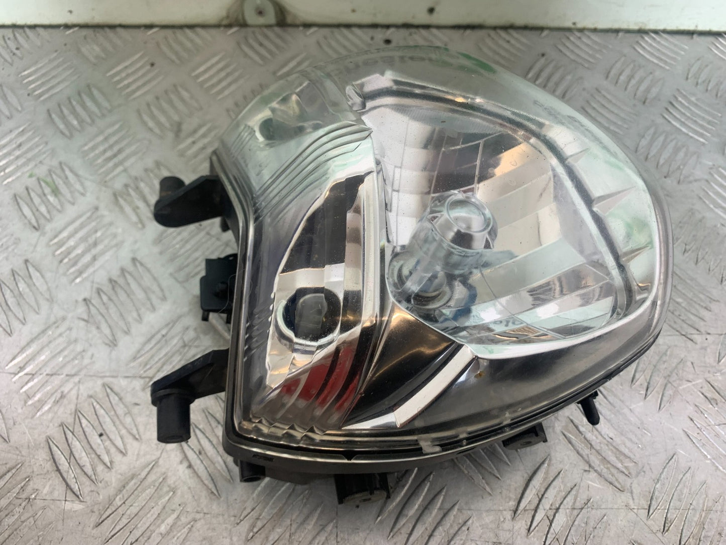 SUZUKI GSR600 GSR 600 HEADLIGHT  2006-2010 (CMB1177)