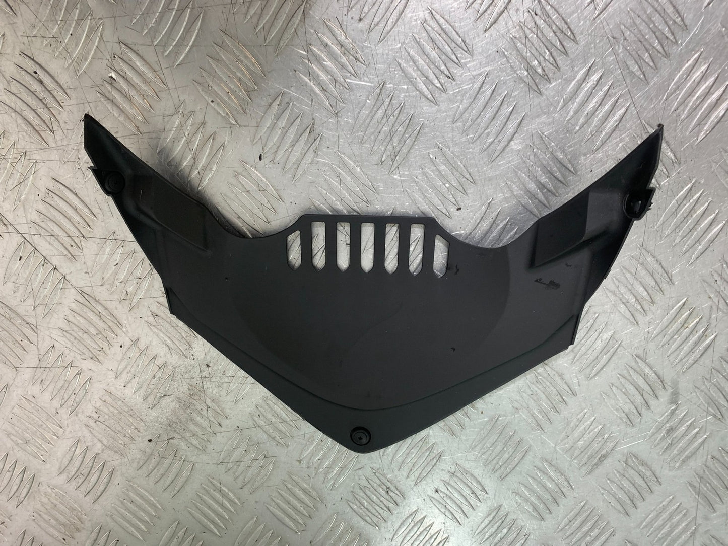 HONDA CBR1000 rr FIREBLADE LOWER TOP INFILL COVER   2012-2016 (CMB1280)