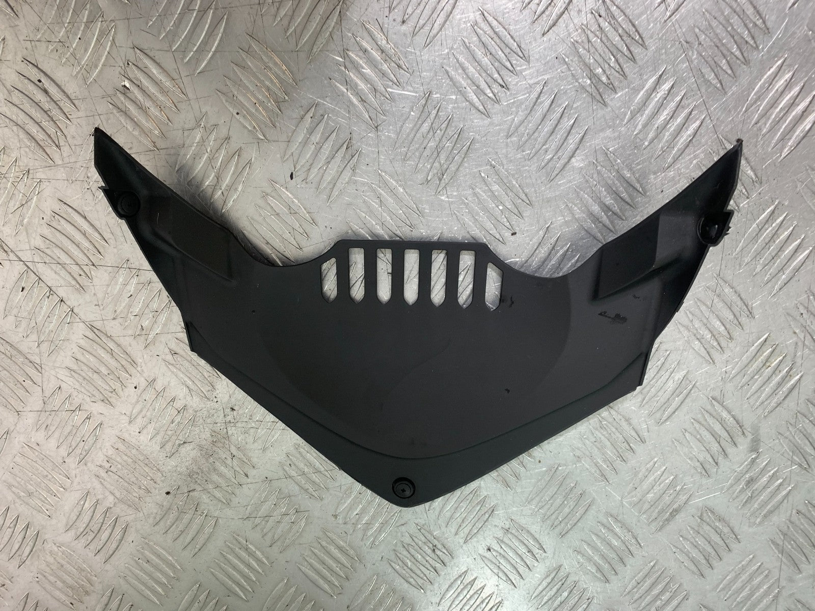 HONDA CBR1000 rr FIREBLADE LOWER TOP INFILL COVER   2012-2016 (CMB1280)