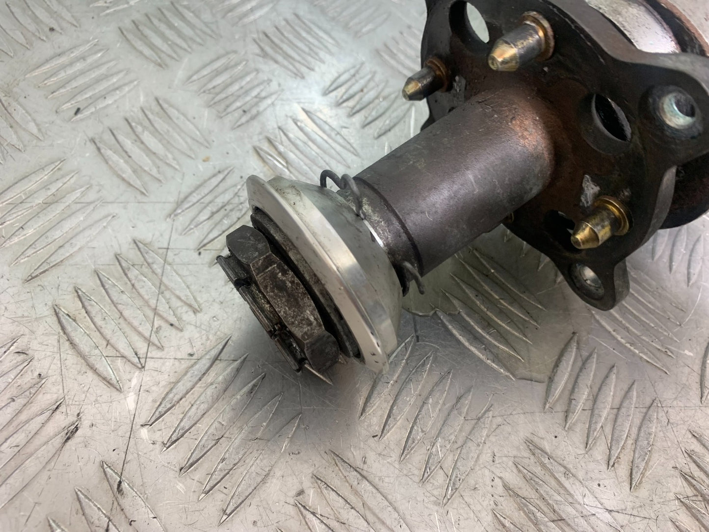 TRIUMPH 1050 SPRINT ST REAR HUB AND CARRIER  YEAR 2004-2007 (CMB1197)