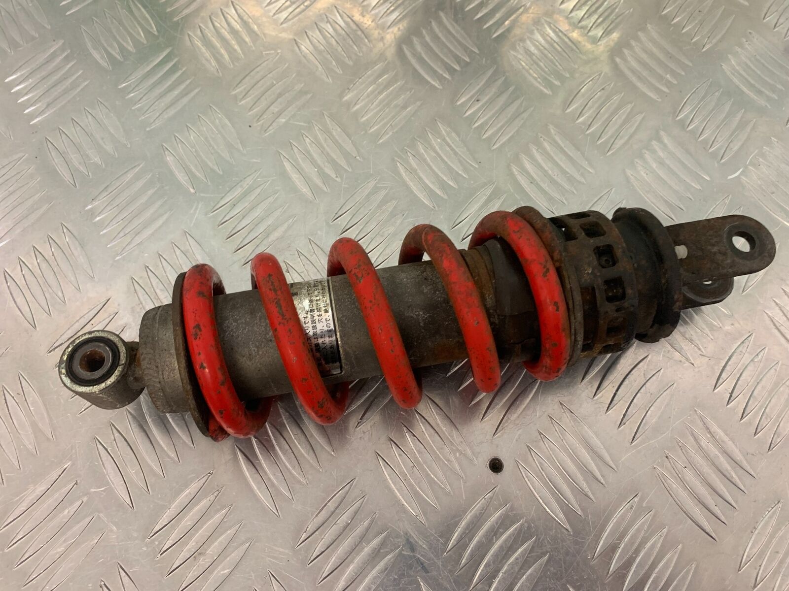HONDA CBR 400 NC23 TRI-ARM REAR SHOCK   YEAR 1987-89 (STOCK 969)