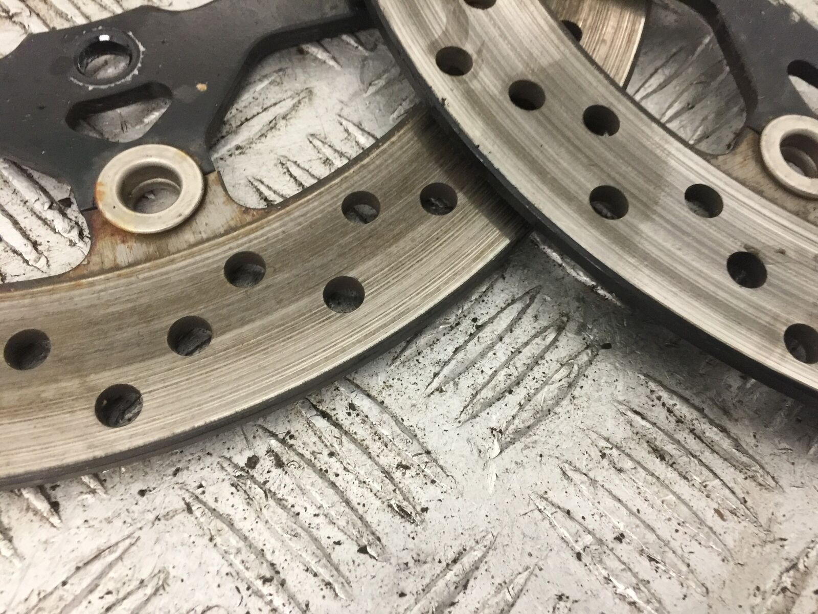 SUZUKI GSR600 GSR 600 FRONT BRAKE DISCS  YEAR 2006-2010 (STOCK 807)