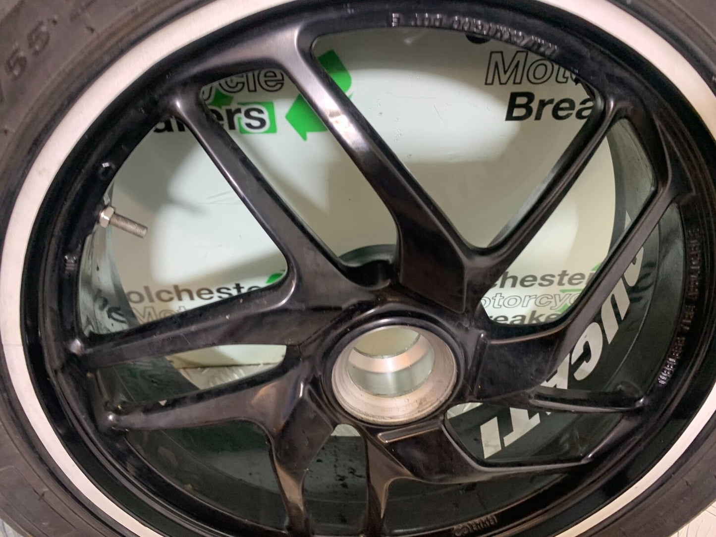 DUCATI 1199 PANIGALE REAR WHEEL   YEAR 2012-2014 (CMB1047)