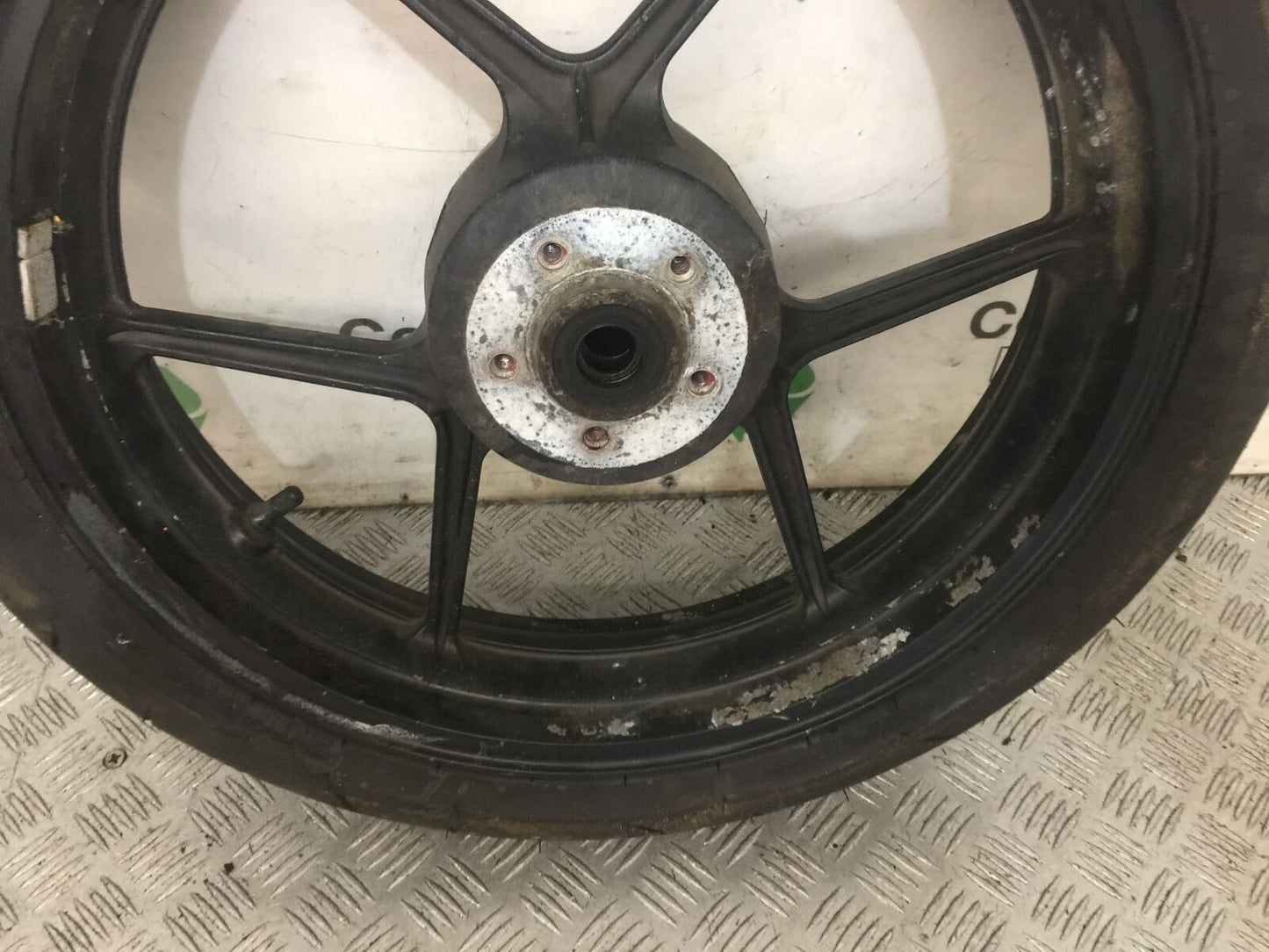 KAWASAKI Z750 Z 750 FRONT WHEEL  YEAR 2004-2006  (STOCK 871)