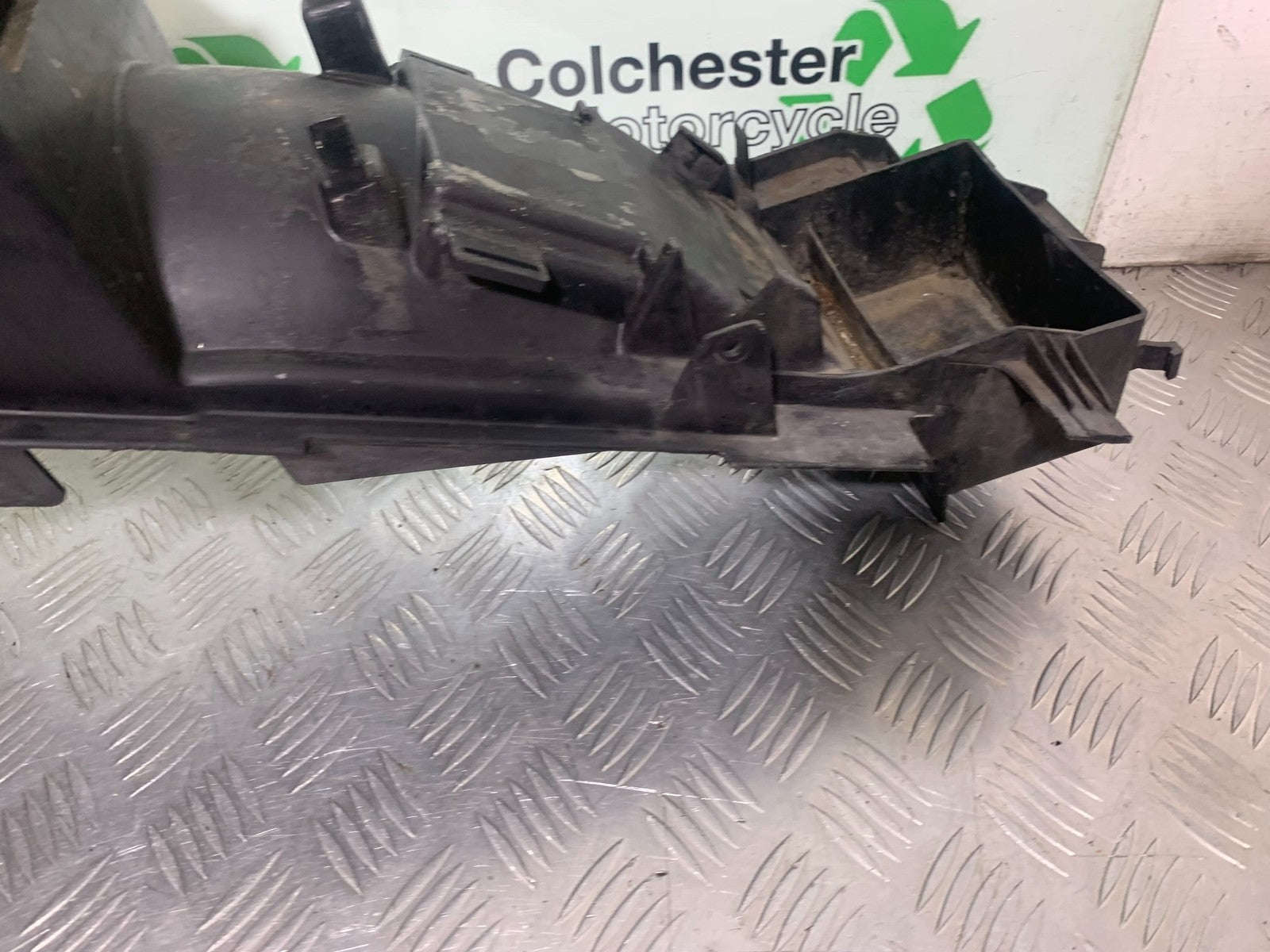 KAWASAKI ZX6R ZX6 F REAR MUDGUARD AND INDICATORS  YEAR 1995-1997 (CMB1169)