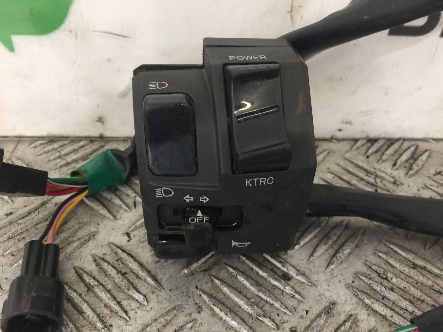 KAWASAKI ZX6R ZX636 ZX 636 LEFT SWITCH GEAR  2013-2016 (STOCK 342)