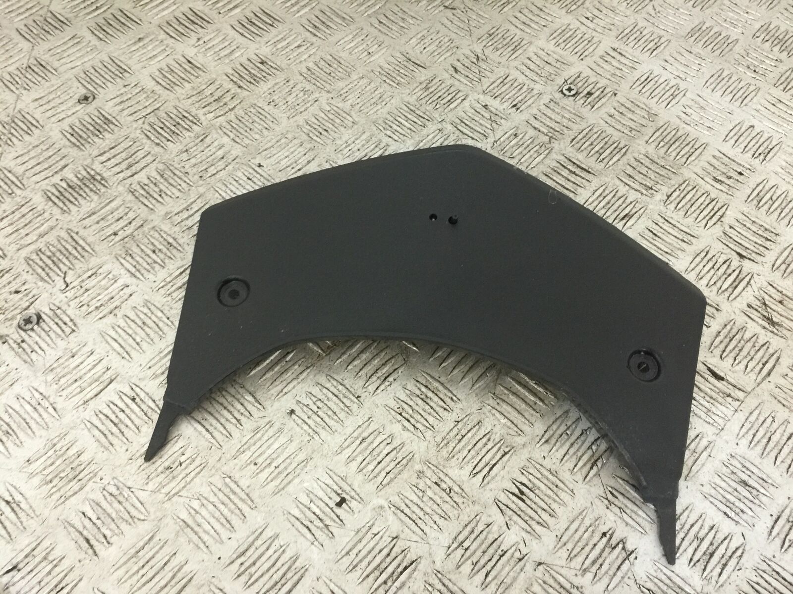 TRIUMPH TROPHY 1215 SE LOWER INFILL PANEL    2012-2017 (STOCK 740)