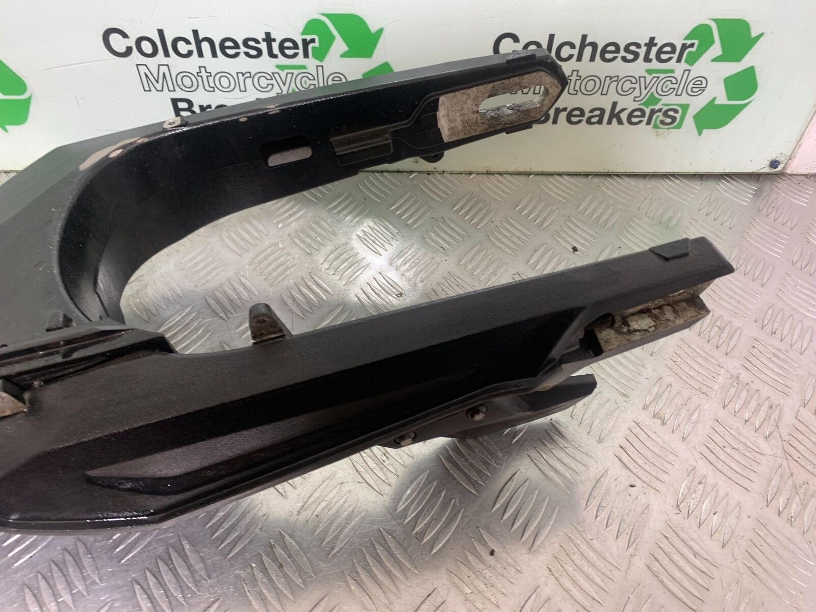 TRIUMPH TIGER 800 SWINGARM YEAR 2011-2014 (CMB1113)