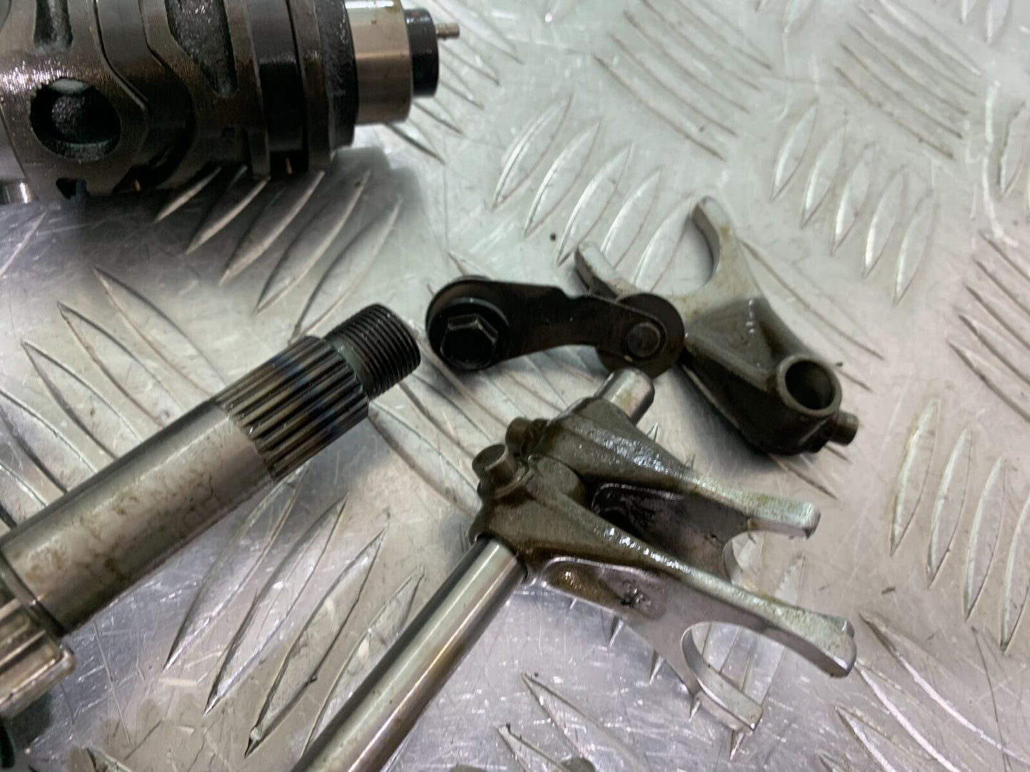 HONDA CBR125 CBR 125 GEARBOX YEAR 2004-06  (CMB1040)
