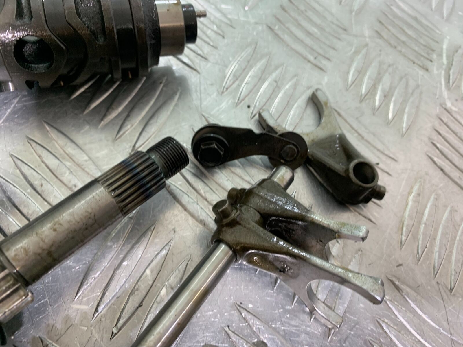 HONDA CBR125 CBR 125 GEARBOX YEAR 2004-06  (CMB1040)